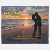 Individuell anpassbare romanische Paare - Geschenk Fleecedecke (Vorderseite (Horizontal))