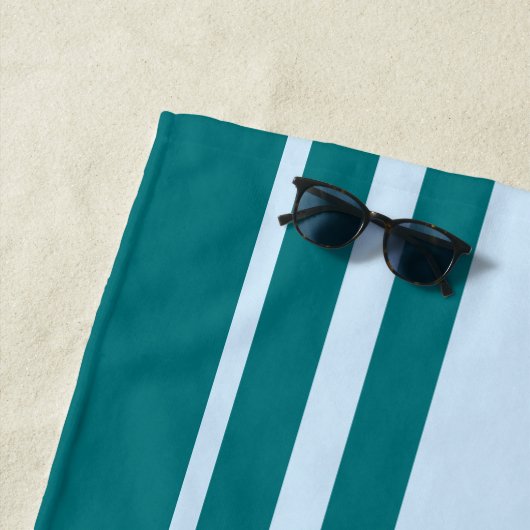 Individuelle Name Aquamarin gestreifter Familienur Strandtuch (Beispiel)