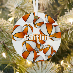 individuelle Name auf orangefarbenen, weißen Baske Ornament Aus Metall