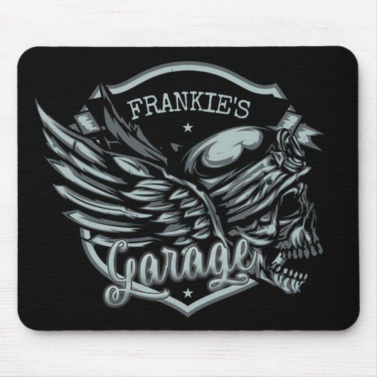 Individuelle Name Biker Skull Wings Motorradgarage Mousepad (Vorne)