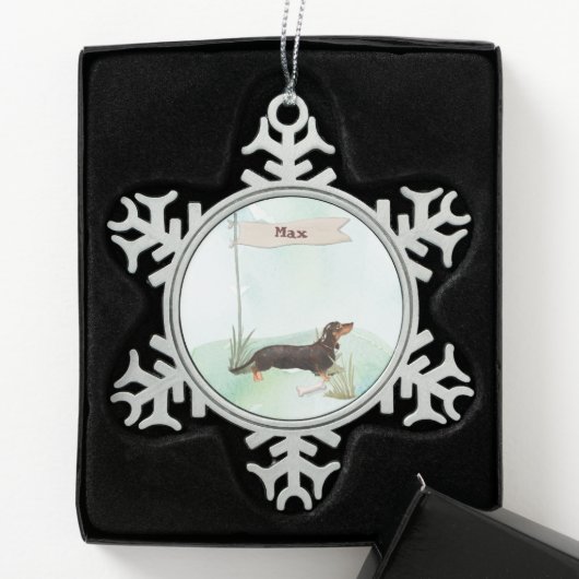 Individuelle Name Black & Tan Dackel Hund Schneeflocken Zinn-Ornament (Box)