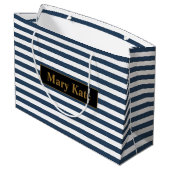 Individuelle Name Blau/Weiße Streifen Große Geschenktüte (Rückseite Schrägansicht)