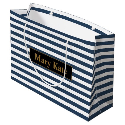 Individuelle Name Blau/Weiße Streifen Große Geschenktüte (Rückseite Schrägansicht)