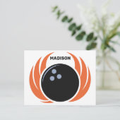 Individuelle Name Bowling Ball mit Flamme Postkarte (Stehend Vorderseite)