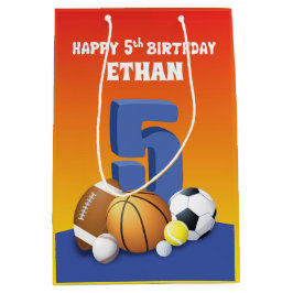 Individuelle Name Boy 5th Birthday Sports Balls Mittlere Geschenktüte