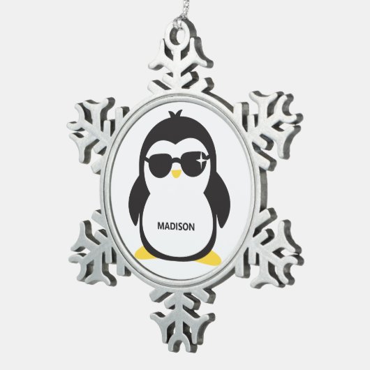 Individuelle Name cool Pinguin Schneeflocken Zinn-Ornament (Rechts)
