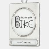 Individuelle Name Datum Bike Word aus Fahrradteile Banner-Ornament Silber (Links)