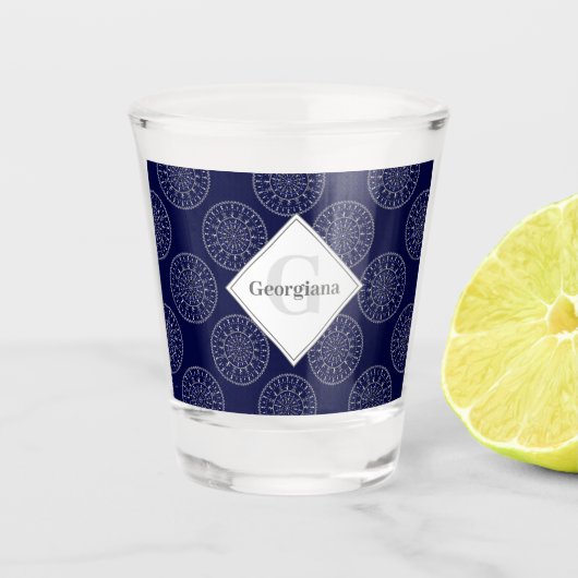 Individuelle Name Ditsy Winter Snow Angels Snowmen Schnapsglas (Vorderseite)