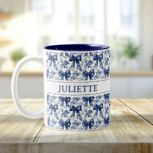 Individuelle Name Elegante Vintage Blumenbögen Zweifarbige Tasse