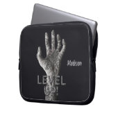 Individuelle Name & Farbe "Level Up"! Zombie-Ärmel Laptopschutzhülle (Vorderseite Links)