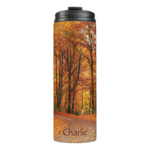 Individuelle Name - farbenfroher Herbstweg Thermosbecher