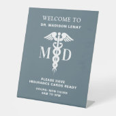 Individuelle Name für kundenspezifische Arztpraxen Sockelschild (Vorderseite)