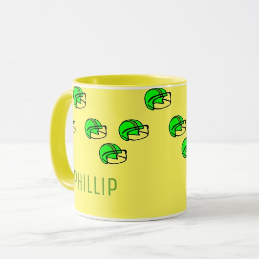 Individuelle Name-Grünfußballhelm gelb Tasse (Vorderseite Links)