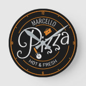 Individuelle Name Hot Fresh Italienische Pizza Piz Runde Wanduhr (Vorderseite)