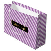 Individuelle Name Lila Streifen Große Geschenktüte (Vorderseite Schrägansicht)