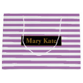 Individuelle Name Lila/Weiße Streifen Große Geschenktüte (Vorderseite)