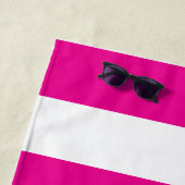 Individuelle Name mit rosafarbenen Streifen Strandtuch (Beispiel)