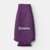 Individuelle Name mit violetten Blumen auf schwarz Flaschenkühler (Vorderseite)