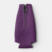 Individuelle Name mit violetten Blumen auf schwarz Flaschenkühler (Rückseite)