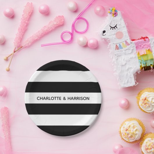 Individuelle Name Monogramm schwarz-weiße Streifen Pappteller (Party)