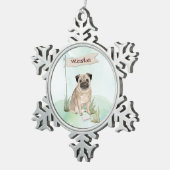 Individuelle Name Mops Haustier Schneeflocken Zinn-Ornament (Rechts)