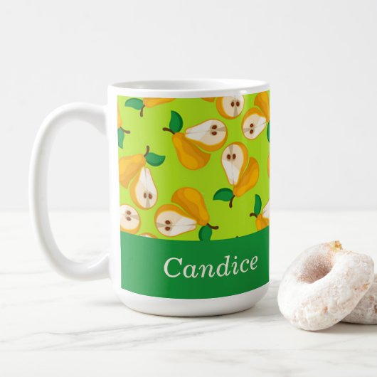 Individuelle Name Orangenbirnen auf grün Kaffeetasse (Mit Donut)