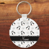 Individuelle Name Pinguine Iglus Schneeflocken Schlüsselanhänger (Vorderseite)