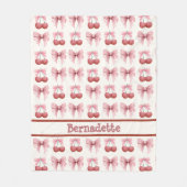 Individuelle Name Pink Bows and Cherries Girly Coq Fleecedecke (Vorderseite)