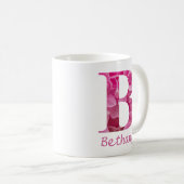 Individuelle Name Pink Floral Alphabet Letter "B" Kaffeetasse (VorderseiteRechts)