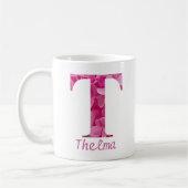Individuelle Name Pink Floral Alphabet Letter "T"  Kaffeetasse (Links)