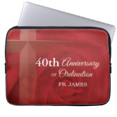 Individuelle Name Priester Anniversary Ordination Laptopschutzhülle (Vorderseite)
