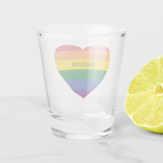 Individuelle Name Rainbow Heart Schnapsglas (Rückseite)