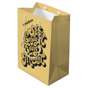Individuelle Name Retro "Free Spirit" Mittlere Geschenktüte