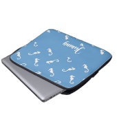 Individuelle Name-Seepferde in Blau Laptopschutzhülle (Vorne Knopf)