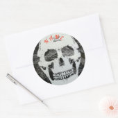 INDIVIDUELLE NAME SKULL ROUND STICKER (Umschlag)