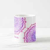 Individuelle Name Stilvoll Lila Pink Boho Mandala Kaffeetasse (Mittel)