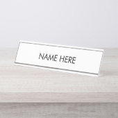 Individuelle Name Text Schwarz-weiß elegant minima Schreibtischnamensplakette (Vorderseite )
