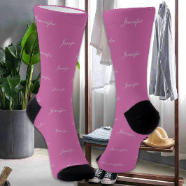 Individuelle Name Textfarbe Einfach elegant Rosa Socken