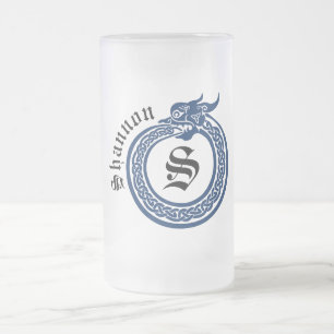 Individuelle Name und Monogramm im keltischen Stil Mattglas Bierglas