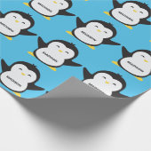 Individuelle Name und niedlicher Pinguin Geschenkpapier (Ecke)