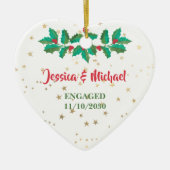 Individuelle Name Verlobt Red Green Holly Keramik Ornament (Vorne)