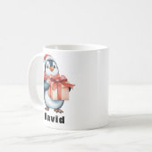 Individuelle Name Weihnachts-Penguin-Geschenk Kaffeetasse (Vorderseite Links)