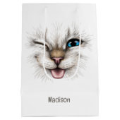 Individuelle Name Winking Cat Mittlere Geschenktüte (Rückseite)