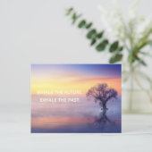 Individueller Text Ruhe Zen Einatmen Exhale Misty  Postkarte (Stehend Vorderseite)