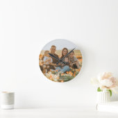Individuelles Foto mit individuellen Namen Runde Wanduhr (Zuhause)