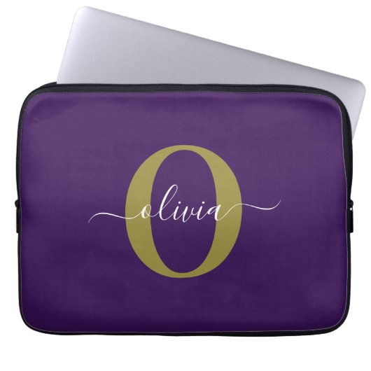 Individuelles Monogramm-Skript Name Lila Weiß Gold Laptopschutzhülle (Vorderseite)