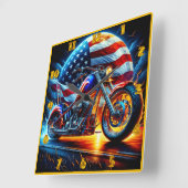 Individuelles Motorrad in patriotischer Umgebung Quadratische Wanduhr (Winkel)