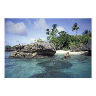 Indonesien. Felsformationen entlang der Küste Fotodruck