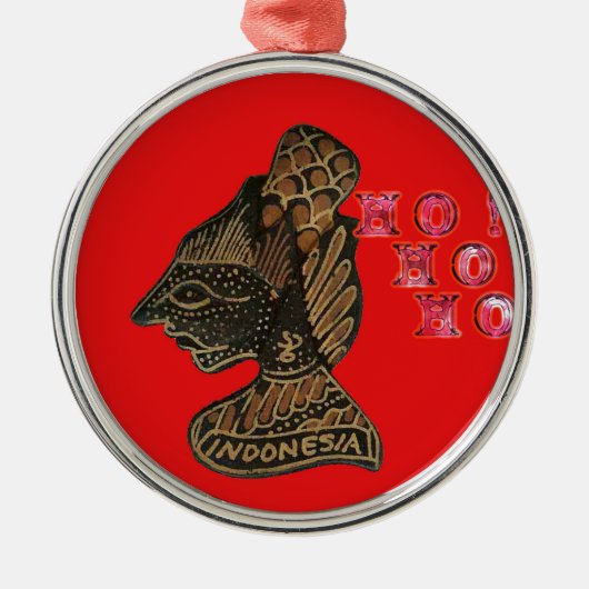 Indonesisch Shadow Puppet Hospho Design auf roter  Silbernes Ornament (Vorne)