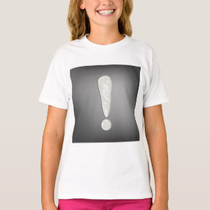 Industrielles Grunge-Ausrufezeichen-Symbol T-Shirt